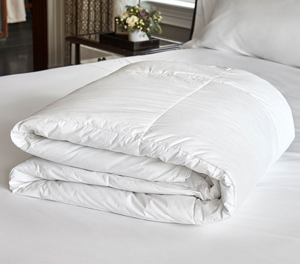 Down Comforter Jw Marriott Hotel, Queen Bed Down Comforter