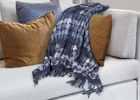 Houndstooth Throw