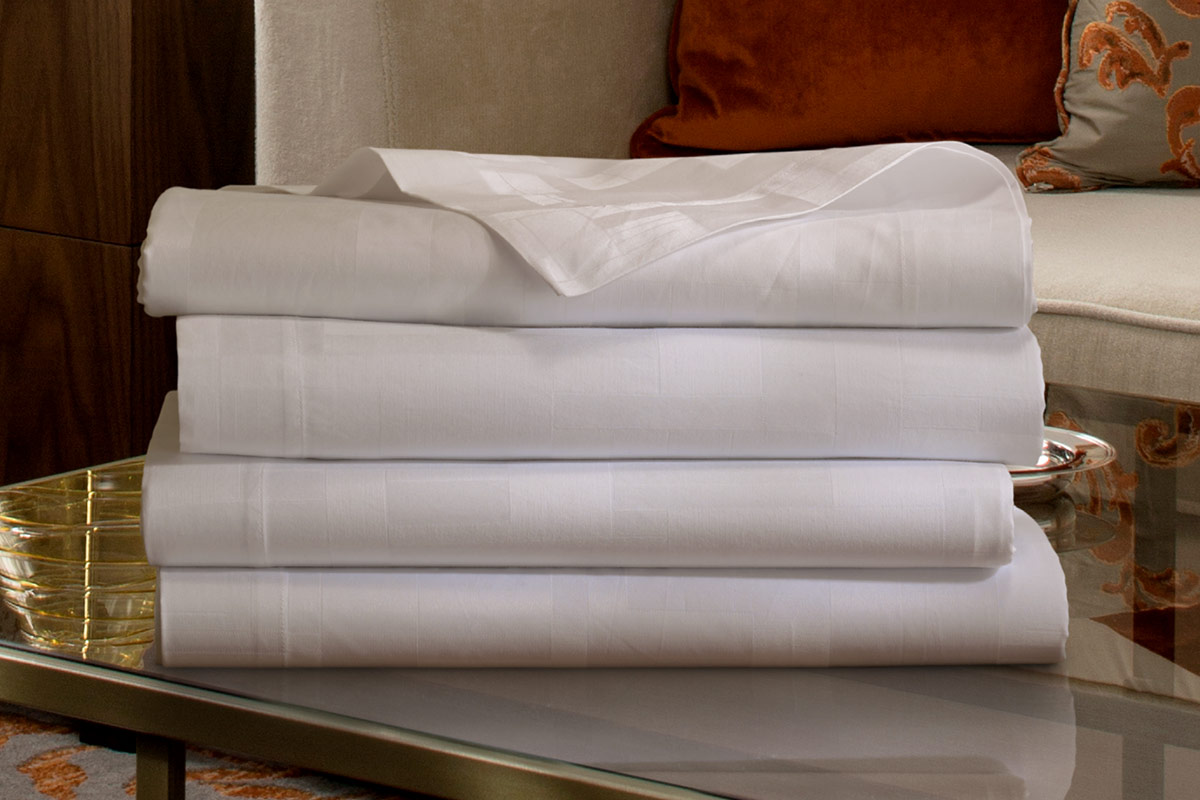 The Ritz-Carlton Hotel Shop - Bath Towel Set - Luxury Hotel Bedding, Linens  and Home Decor