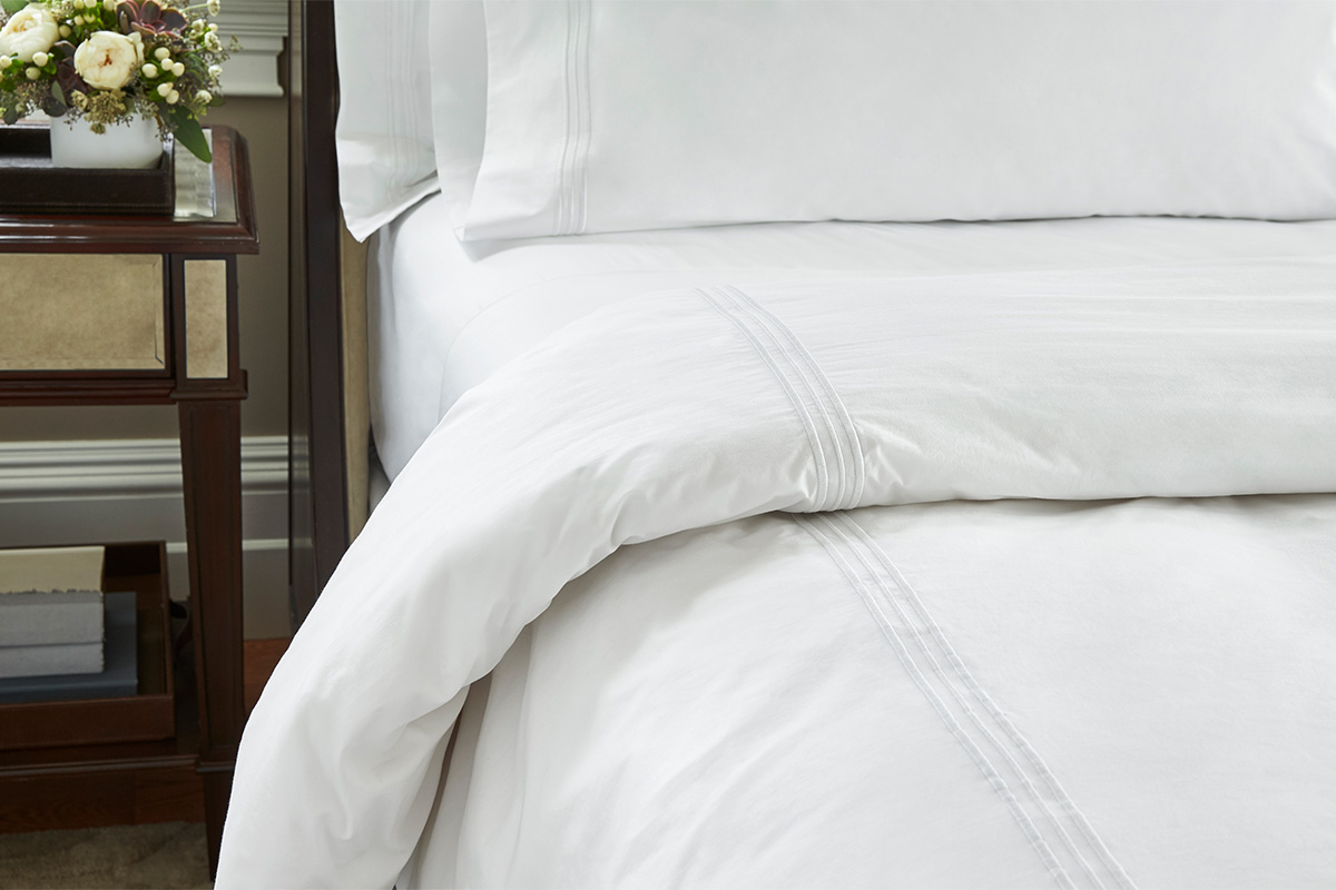 Classic White Bed & Bedding Set - Luxury Linens, Bedding, Home Fragrance,  and More From The Ritz-Carlton